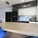 Modern Maeni With Private Pool In Villa Pula
