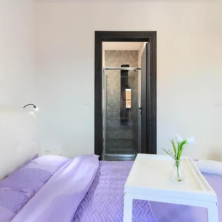 Modern Maeni With Private Pool In * Pula
