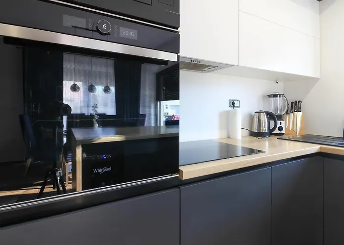 Willa Modern Maeni With Private Pool In *